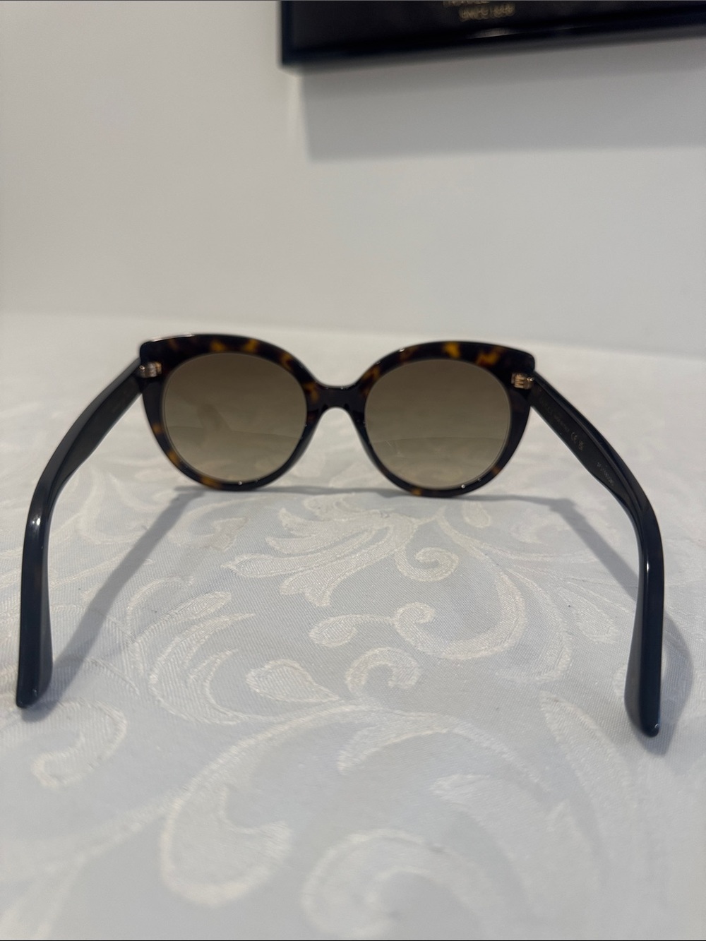 Gucci Tortoiseshell Cat-Eye Sunglasses - Brown Gradient - Picture 8 of 14